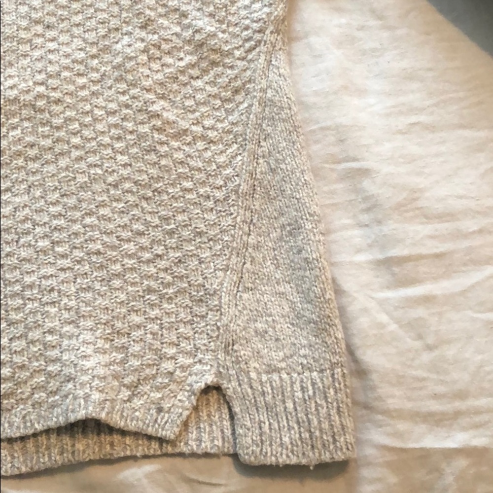 Gray Loft sweater - Picture 4 of 7